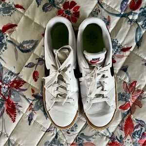 Nike Women’s Court Legacy Next Nature size 9